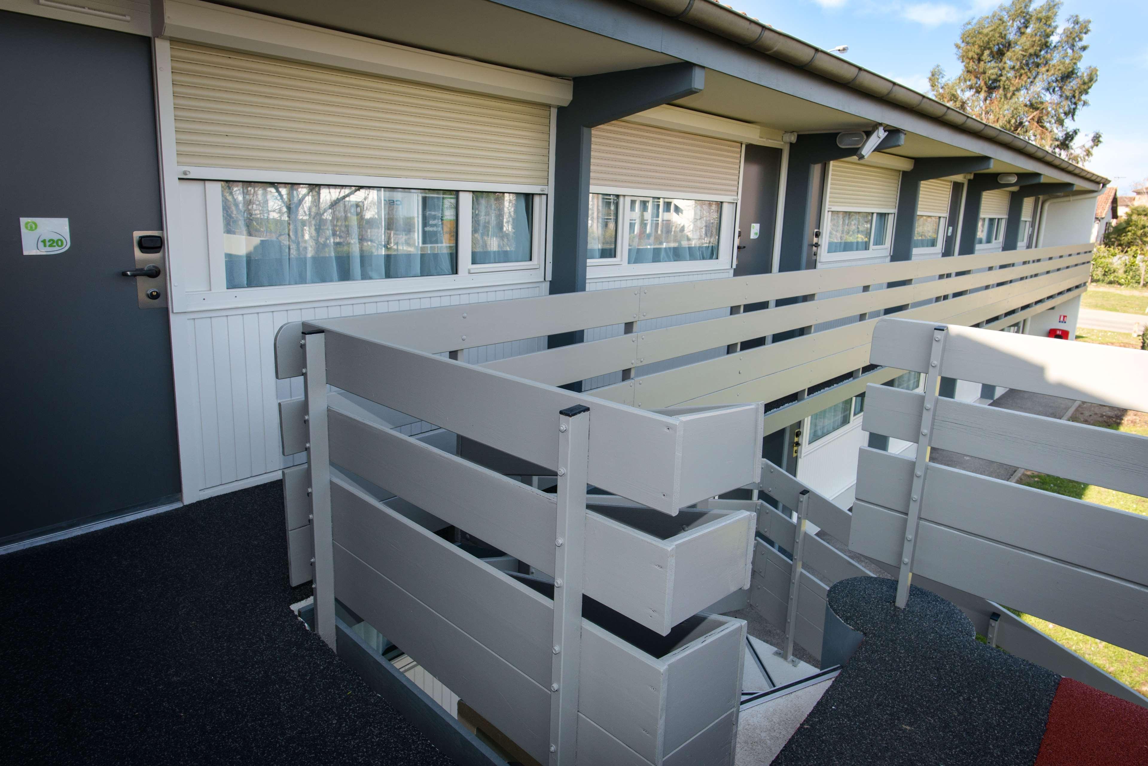 Campanile Agen Hotel Exterior photo